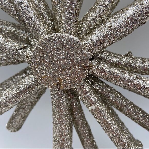 Large silver glitter sparkle snowflake decoration - some damage - Picture 5 of 8